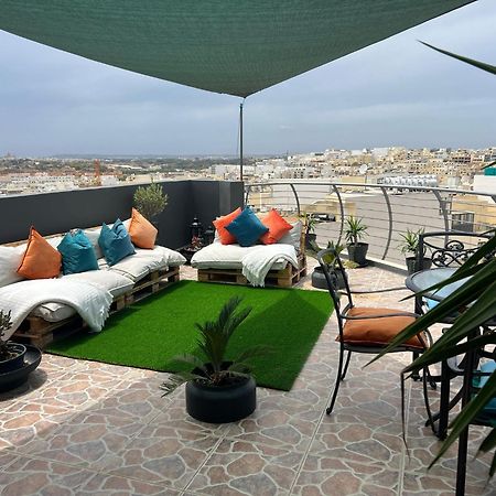 Trendy Seaside Escape 2 Bedroom Penthouse Marsaskala Dış mekan fotoğraf